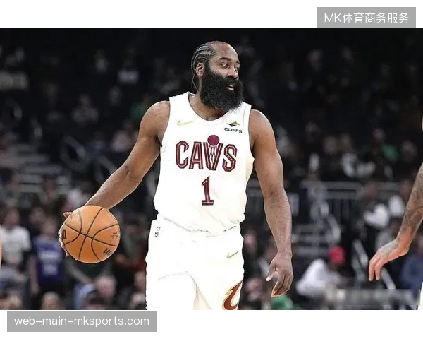 哈登或以一份更灵活的短期高薪合同留守骑士，助力球队锁定米切尔未来